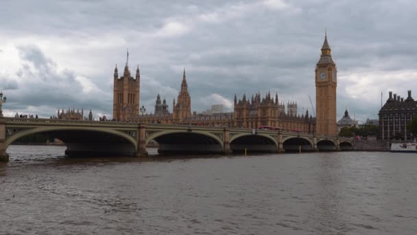 2022年 英国伦敦威斯敏斯特桥 大本钟 修道院 泰晤士河和议会大厦的电影图 伊莉莎白女王驾崩 查尔斯成为国王 — 图库视频影像