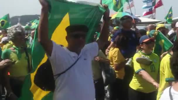 Prezident Bolsonaro Příznivci Rally Pro Jeho Znovuzvolení Vlnění Vlajky — Stock video