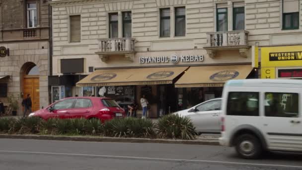 Будапешт Венгрия Сентября 2022 Ресторан Istanbul Keb Расположен Улице Ркчи — стоковое видео