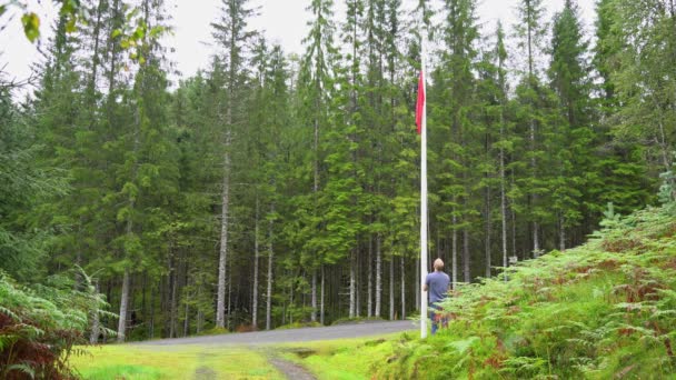 Man Hoisting Red Flag Warn People Shooting Start Shooting Range — Stock Video