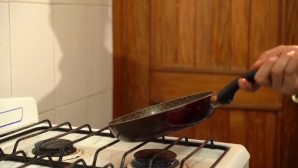 Omelett Ägg Slow Motion Flip Fry Pan — Stockvideo