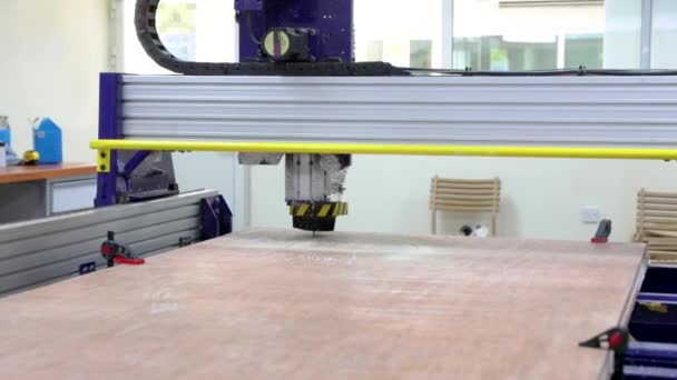 Taglio Del Legno Con Progettazione Programmazione Della Macchina Cnc — Video Stock