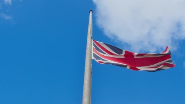 Union Flag Half Mast Projevuje Úctu Smutek Nad Smrtí Královny — Stock video