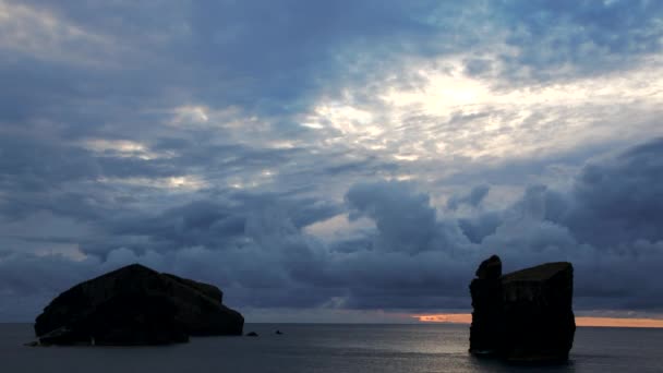 Cielo Drammatico Durante Tramonto Nuvoloso Sull Isola Sao Miguel Nelle — Video Stock