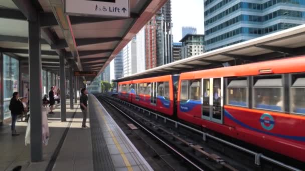 Isla Los Perros Londres Inglaterra Septiembre 2022 Establecimiento Tiro Estación — Vídeo de stock