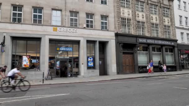 City London Anglia Wrzesień 2022 Zewnątrz Ustanowienie Strzał Greggs Fast — Wideo stockowe