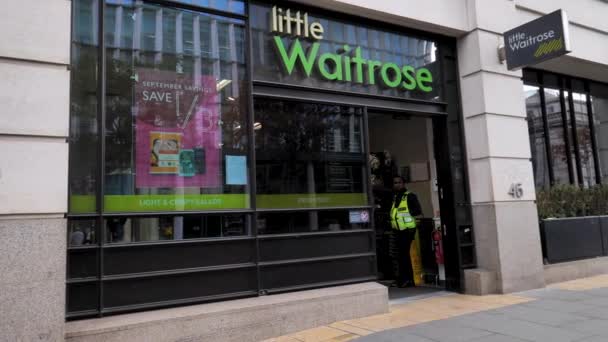 City London Engeland September 2022 Buiten Little Waitrose Store Als — Stockvideo