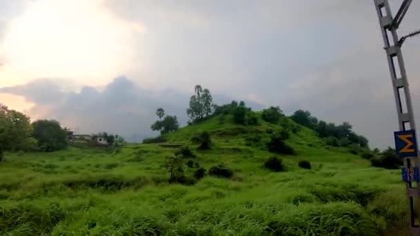 Panoramatický Pohled Krásnou Zelenou Mountain Pozadí Krajina Pohled Monzunové Sezóně — Stock video