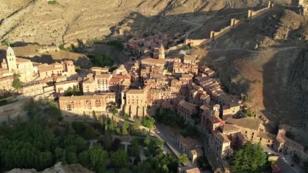 Spectacular Roud Flight View Albaracin Village Teruel Spain Recorded Early — Stock Video