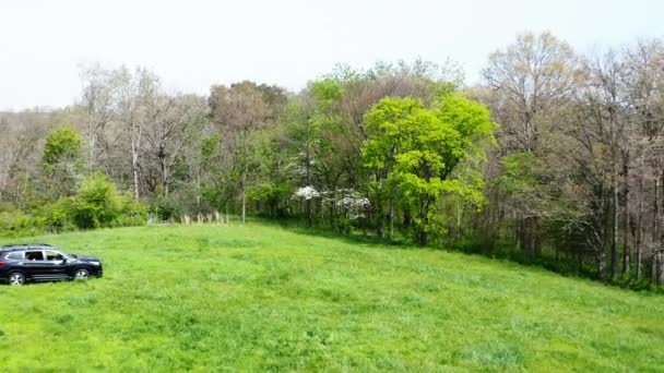 Vergrünes Feld Für Grundstücksvermessung Der Nähe Von Siloam Springs Arkansas — Stockvideo