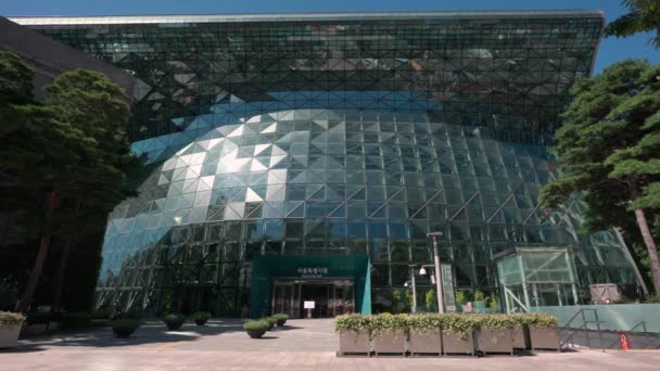 Futuristic Moden All Glass Design Seoul City Hall Building Downtown — Stock Video