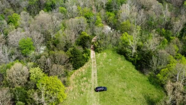 Landschaftliches Anwesen Mit Üppiger Vegetation Der Nähe Von Siloam Springs — Stockvideo