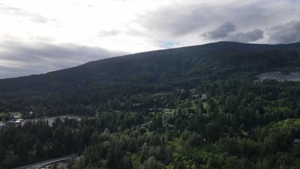 Montagnes Côtières Luxuriantes Sous Ciel Nuageux Sur Côte Ensoleillée Colombie — Video