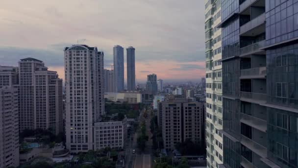 Meralco Ave Drone Footage Showing Buildings Ortigas Center Right Left — Stock Video