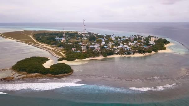 Drone Shots Maldivian Island Thuslusdhoo Capital Male Maldivas — Vídeo de Stock