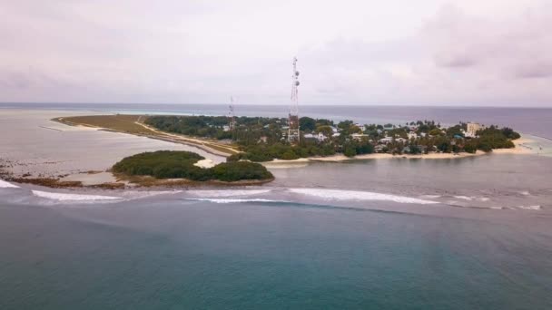 Drone Dell Isola Maldiviana Thuslusdhoo Vicino Alla Capitale Maschio Maldive — Video Stock