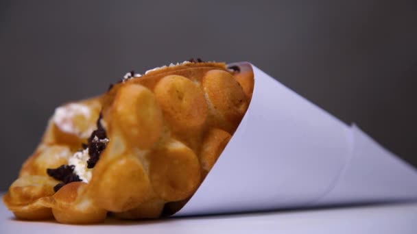 Hong Kong Stili Yumurta Waffle Roll — Stok video