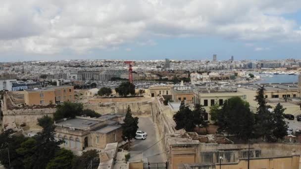 Veduta Aerea Drone Delle Strade Mediterranee Verso Sliema Marsamxett Harbour — Video Stock