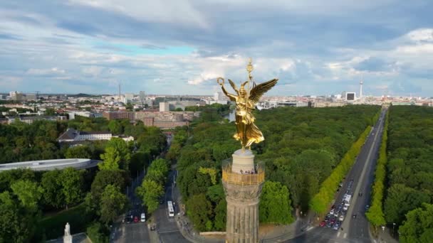 Kolom Kemenangan Mariewonderful Emas Pandangan Udara Panorama Orbit Drone Siegessule — Stok Video