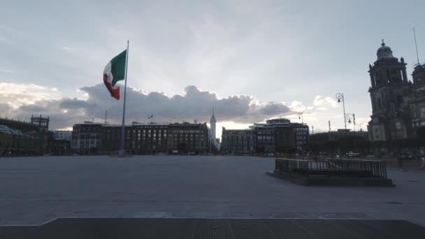 Stora Torget Mexiko City Flag Zocalo Historiska Center Skylight Tourist — Stockvideo