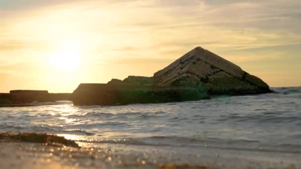 Pôr Sol Amarelo Laranja Brilhante Sobre Battery Bigelow Histórico Fort — Vídeo de Stock