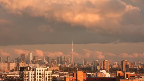 Clouds Dramatic Sunset Sky Downtown City Toronto Tower Center Časový — Stock video