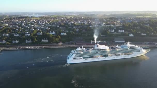 Cobh Cork Ireland Yanaşan Denizler Parlaklığı Bölüm — Stok video