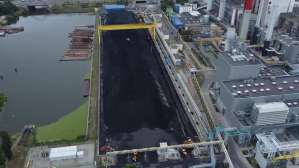 Een Drone Shot Van Een Tijdperk Kolencentrale Warschau Polen Warszawa — Stockvideo