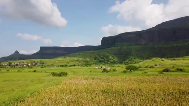 Vista Beautiful Green Nature Mountain Range Trimbakeshwar West Ghats Maharashtra — Stockvideo