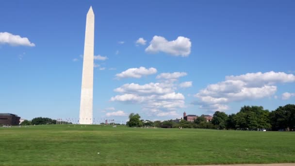 Washington Monument Moving Vehicle Iconic Landmark Washington Street Level — Stock Video