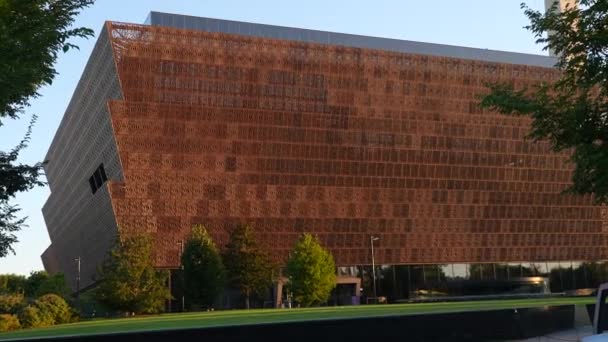 Nmaahc Museo Nacional Historia Cultura Afroamericana Washington Exterior Bronce Del — Vídeo de stock