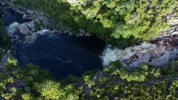 Aerial Drone Wide Bird Eye Rising Shot Stunning Devil Pit — Vídeo de Stock