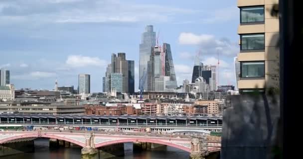 Città Londra Pauls Giorno Nuvoloso Dal Tamigi — Video Stock
