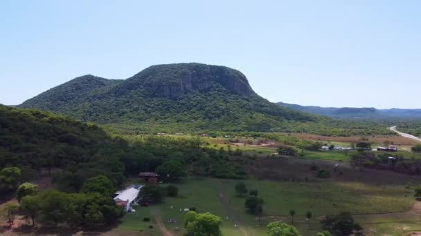 Inspirujący Krajobraz Wzgórz Paragwaju Całkiem Słoneczny Dzień Strzał Drona — Wideo stockowe