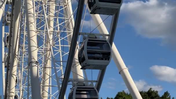 Ruční Zblízka Záběr Kanálu Sedm Kolo Brisbane Gondola Rotující Proti — Stock video