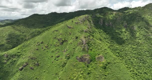 Montaña Cayey Puerto Rico Soleado Día Cielo Azul Tetas Cayey — Vídeos de Stock