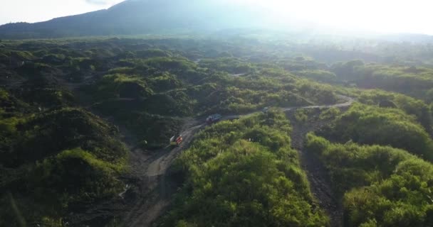 Revelar Tiro Dron Actividad Sitio Mina Camiones Que Cargan Arena — Vídeos de Stock