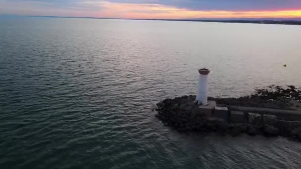 Leuchtturm Wunderschöner Küste Mit Herrlichem Sonnenuntergang Süden Frankreichs — Stockvideo