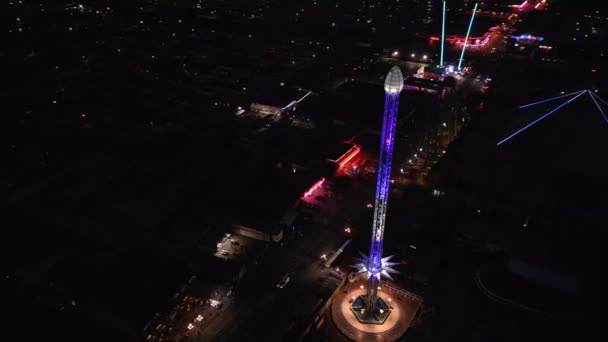 Images Aériennes Parc Attractions Fantasy Island Tourné Nuit Dans Ville — Video