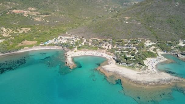 Vistas Aéreas Desde Mar Isla Cerdeña Italia Espectacular Playa Con — Vídeos de Stock