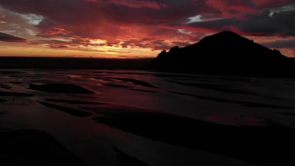 Zlanda Gün Batımından Sonra Güzel Renkli Bulutlar Siluet Içinde Bir — Stok video