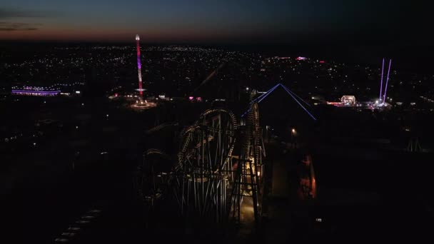 Luchtbeelden Van Fantasy Island Amusementspark Nachts Stad Ingoldmells Bij Badplaats — Stockvideo