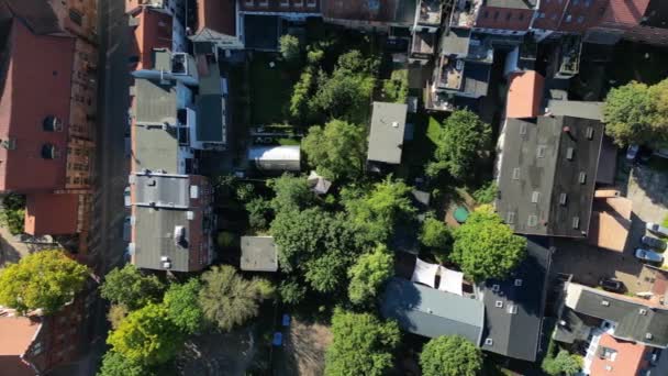 Pequeña Calle Monasterio Plaza Iglesia Perfecta Vista Aérea Vuelo Vertical — Vídeo de stock