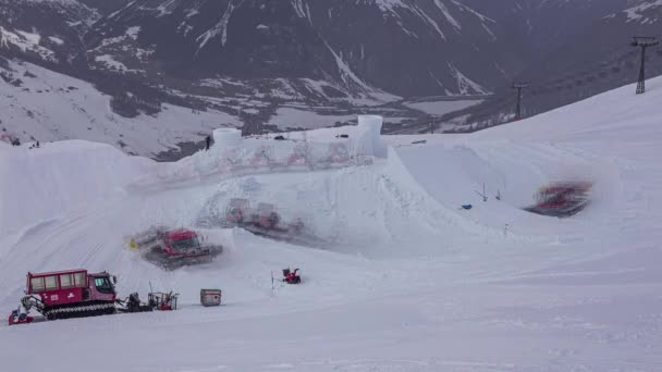 Time Lapse Delle Macchine Snow Grooming Nelle Alpi Austriache Preparano — Video Stock