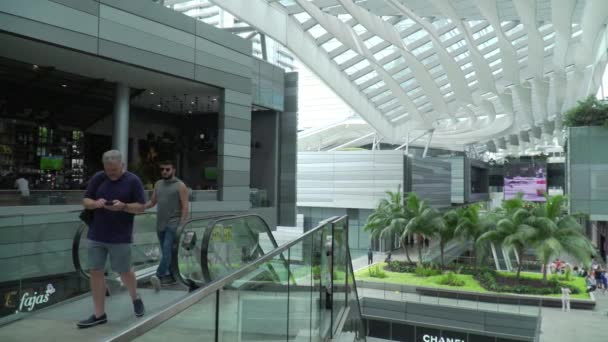 Upscale Shopping Center Brickell City Centre Slow Pan — Stock Video