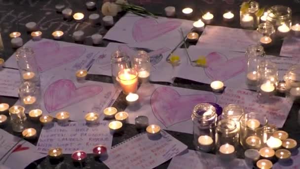 Hearts Candles Tribute Victims Terrorist Attacks Brussels Airport Metro Maelbeek — Vídeos de Stock