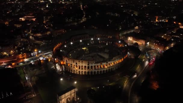 Pemandangan Drone Lalat Udara Colosseum Atau Coliseum Pada Malam Hari — Stok Video