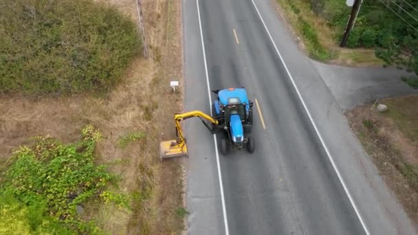 Kopfschuss Eines Traktors Beim Mähen Ländlicher Gräben Island County — Stockvideo