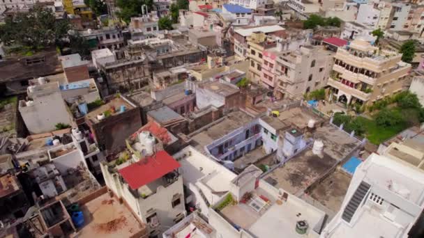 Drone Volando Sobre Paisaje Urbano Antiguo Tradicional Histórico Udaipur Rajasthan — Vídeos de Stock