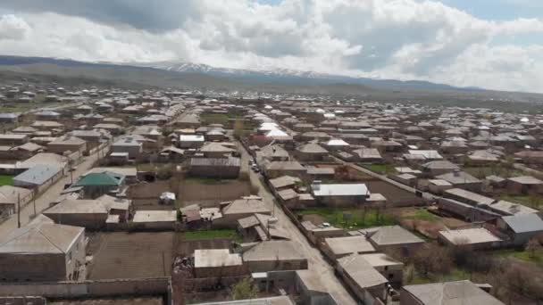 Buitenwijken Van Vardenis Armenië Aan Oostgrens Naar Azerbaijan Toont Eenvoudige — Stockvideo